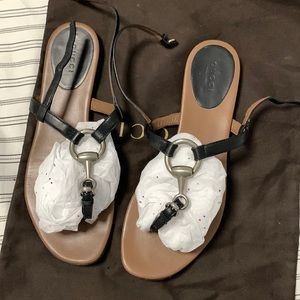 Brawn and black , size 8 , Gucci